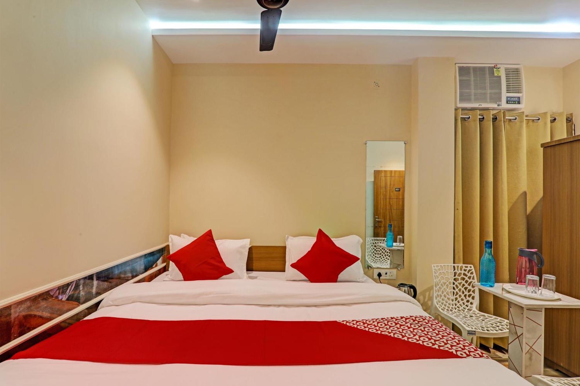 Hotel O Royal Regency Palace Gorakhpur Ngoại thất bức ảnh