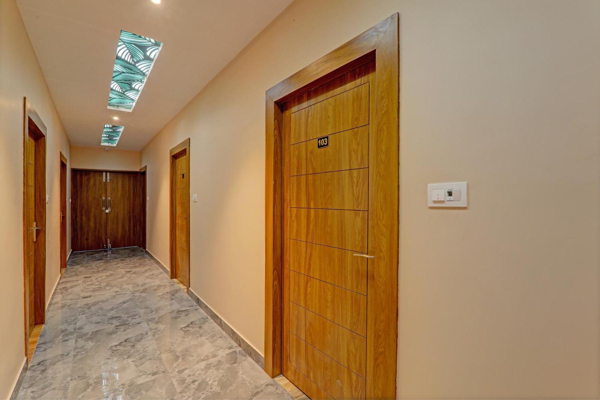 Hotel O Royal Regency Palace Gorakhpur Ngoại thất bức ảnh