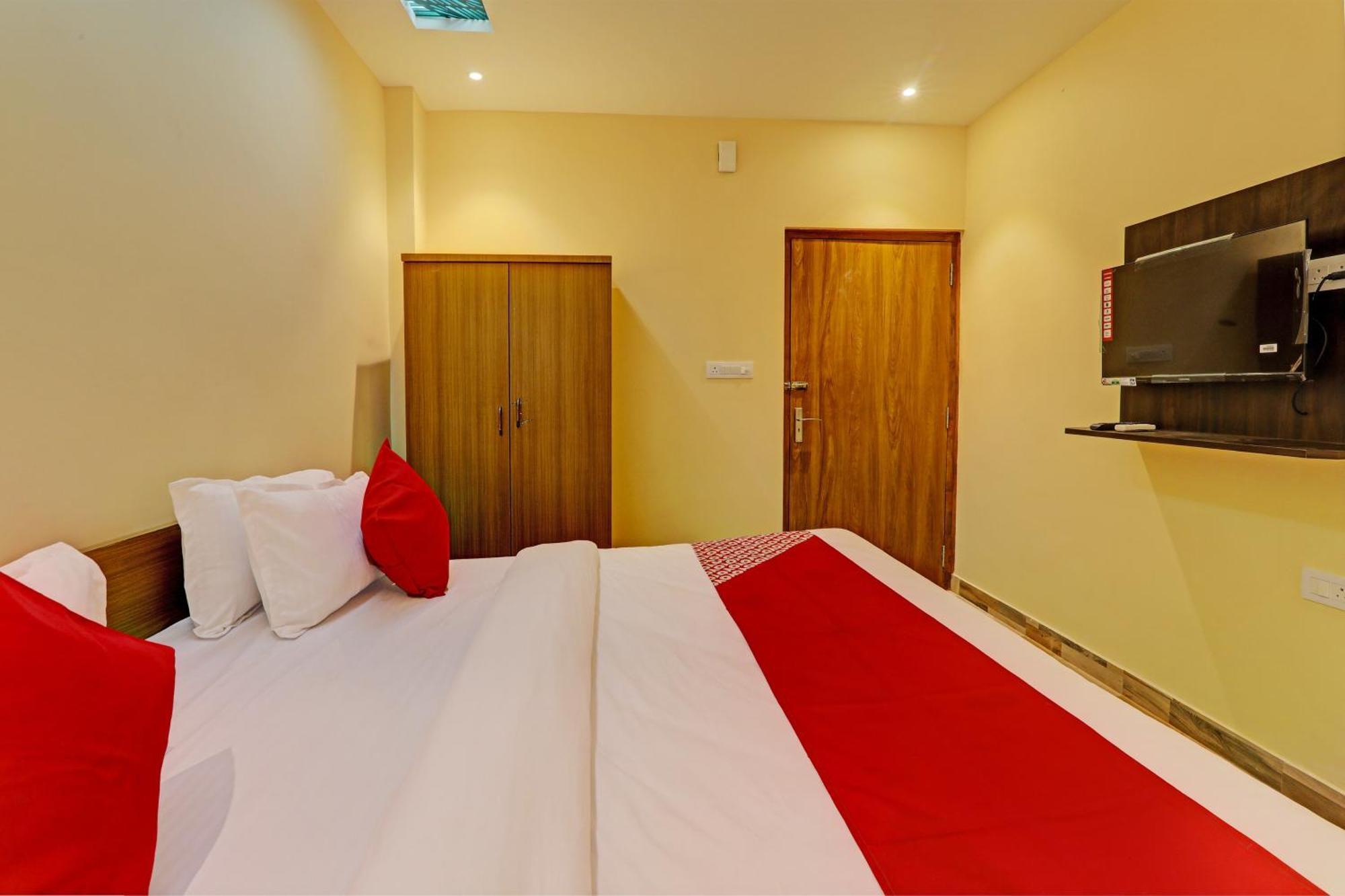 Hotel O Royal Regency Palace Gorakhpur Ngoại thất bức ảnh