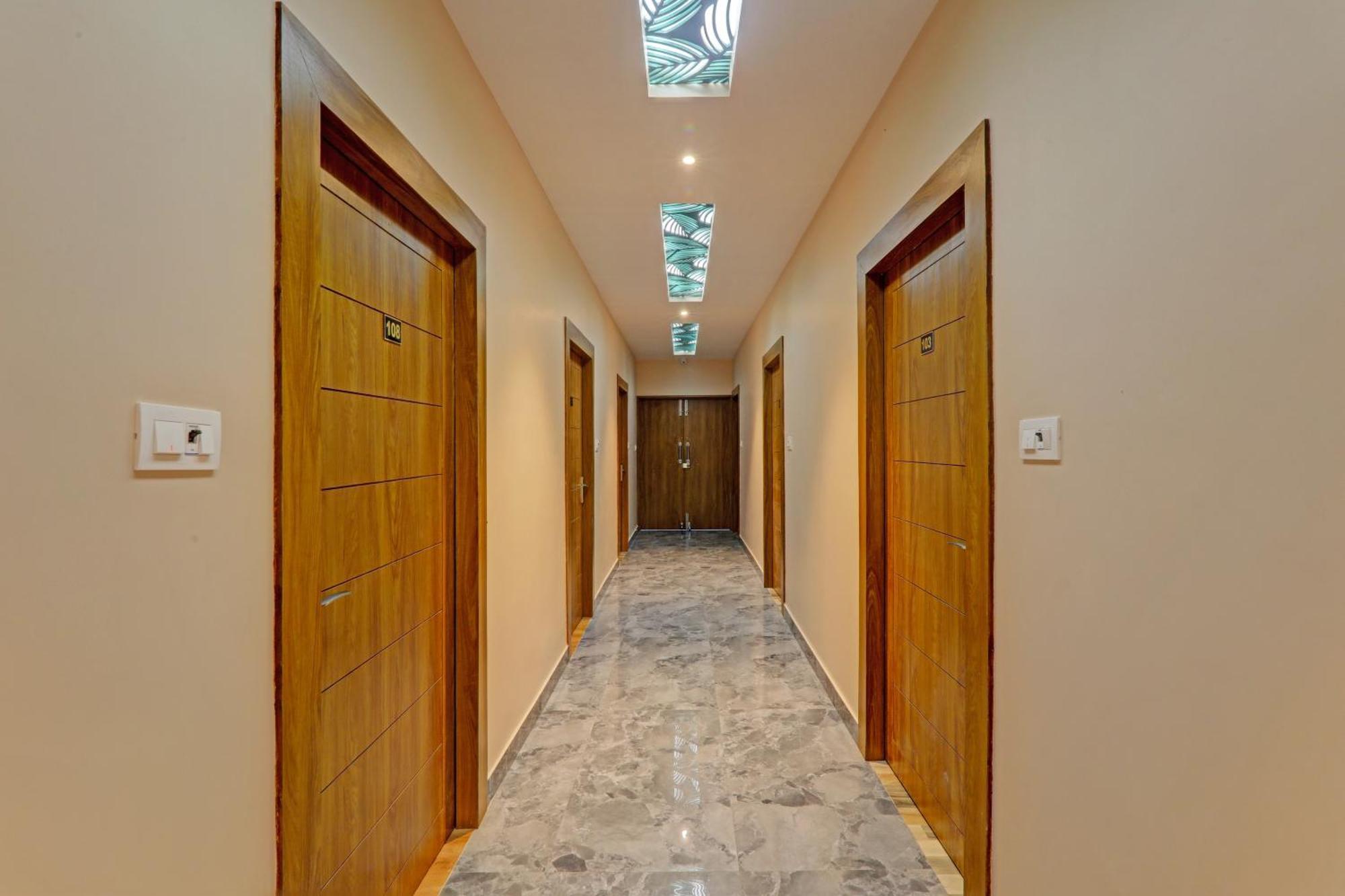 Hotel O Royal Regency Palace Gorakhpur Ngoại thất bức ảnh