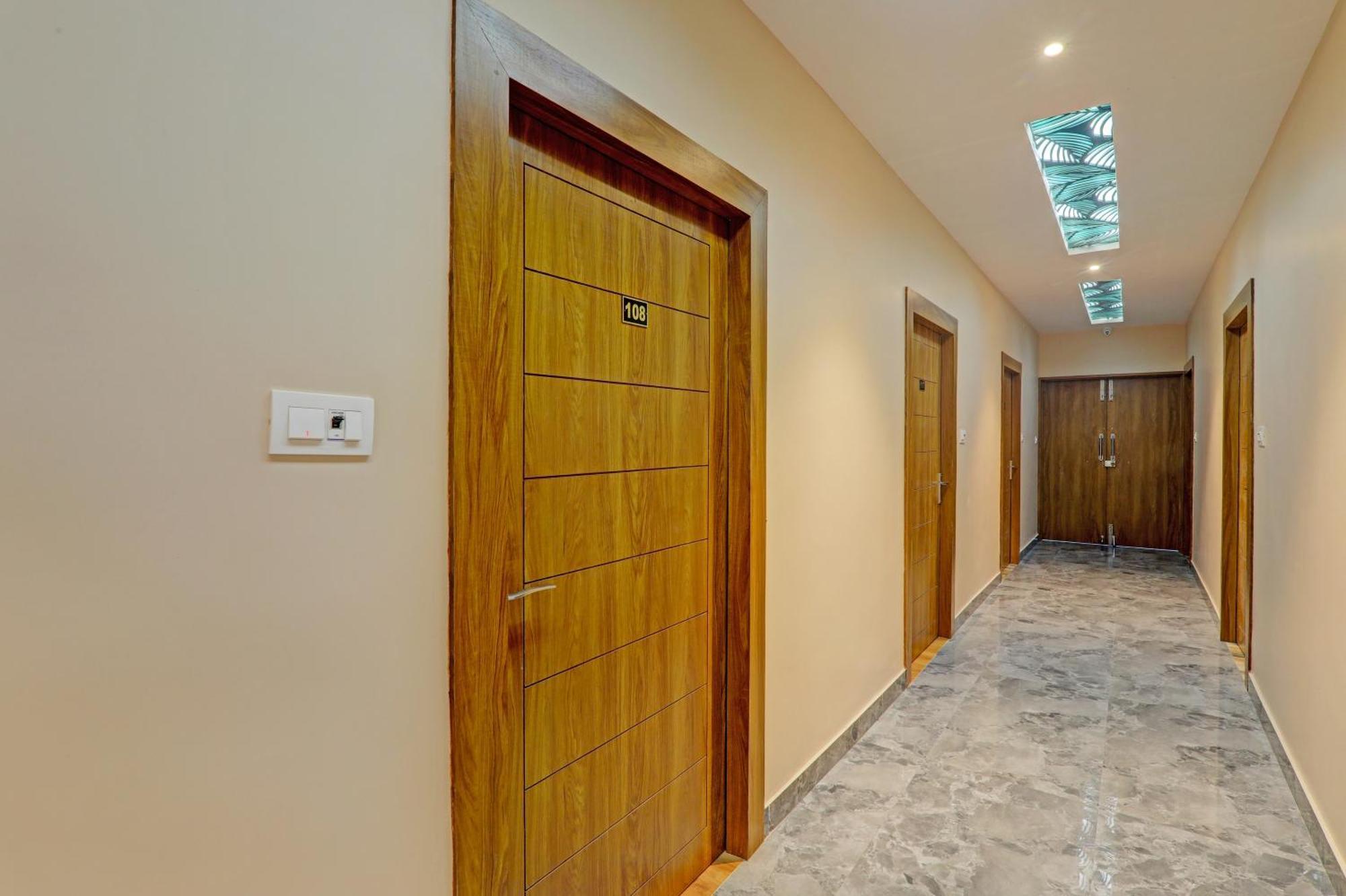 Hotel O Royal Regency Palace Gorakhpur Ngoại thất bức ảnh